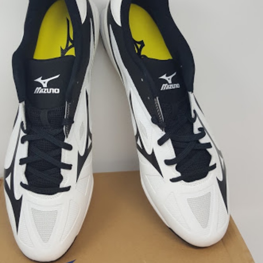 White/Black Men's Heist IQ Baseball Shoes - Picture 3 of 9